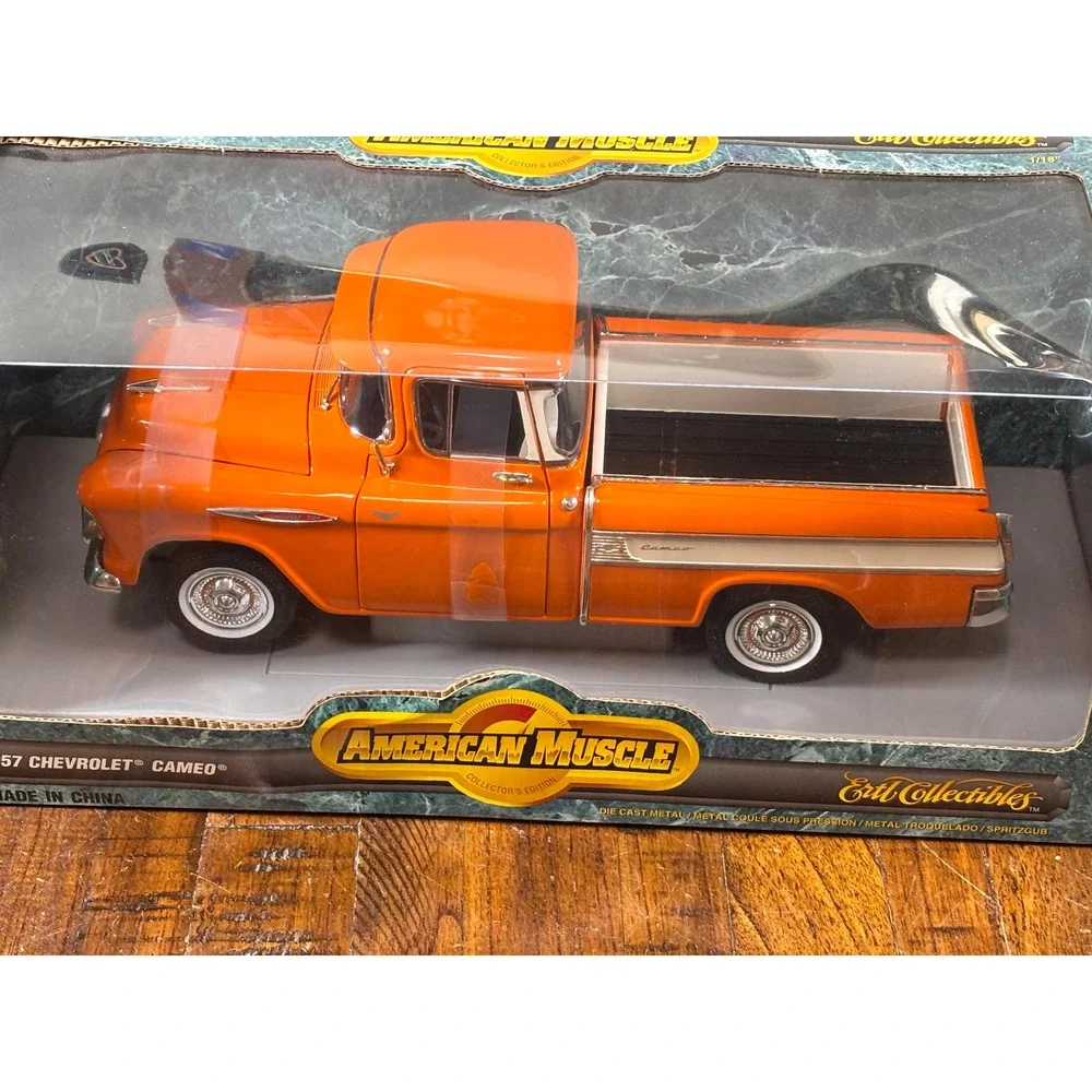 Ertl American Muscle 7853 1/18 Scale 1957 Chevrolet Cameo Diecast Orange Pickup
